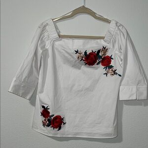 Como Vintage White and Red Floral Resort Skirt